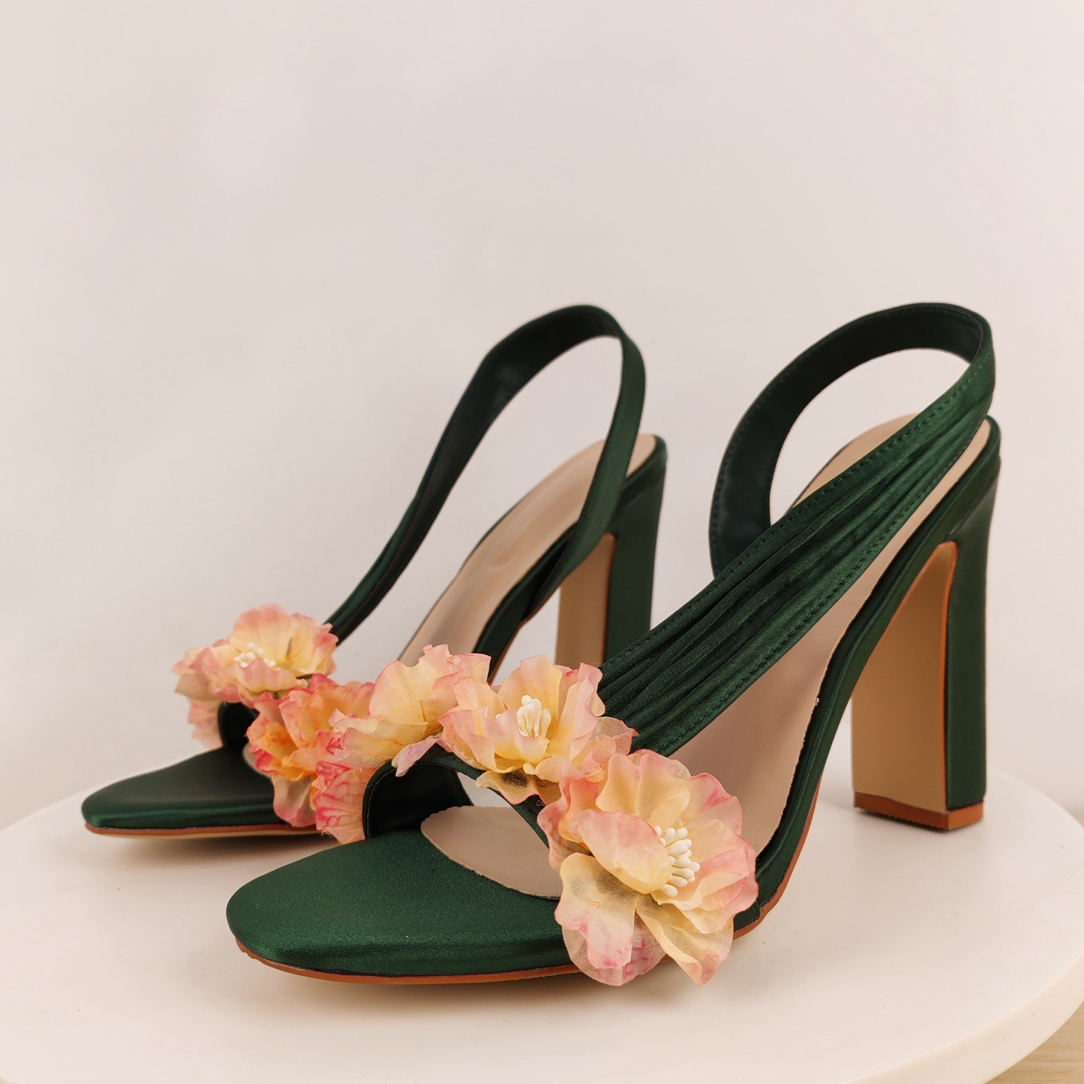 Slingback-Sandalen mit Blockab – Slip Dress Satin Bewertung und Preis
